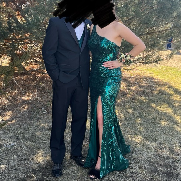 2 Cute Emerald One Shoulder Prom Dress - Picture 4 of 7